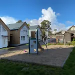 Sorlandet, Naer Stranden Og Kristiansand Dyrepark *
