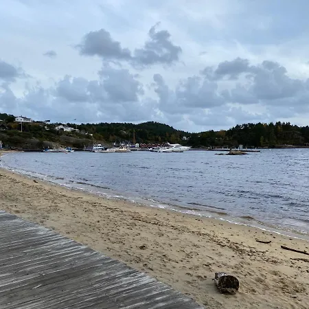 Sorlandet, Naer Stranden Og Kristiansand Dyrepark