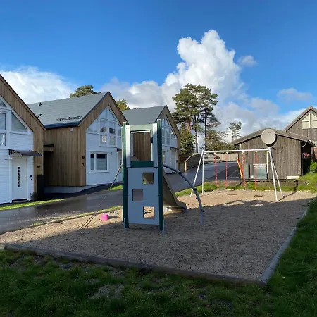 Sørlandet, Nær Stranden Og Kristiansand Dyrepark *