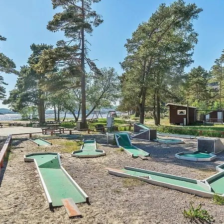 Sørlandet, Nær Stranden Og Kristiansand Dyrepark