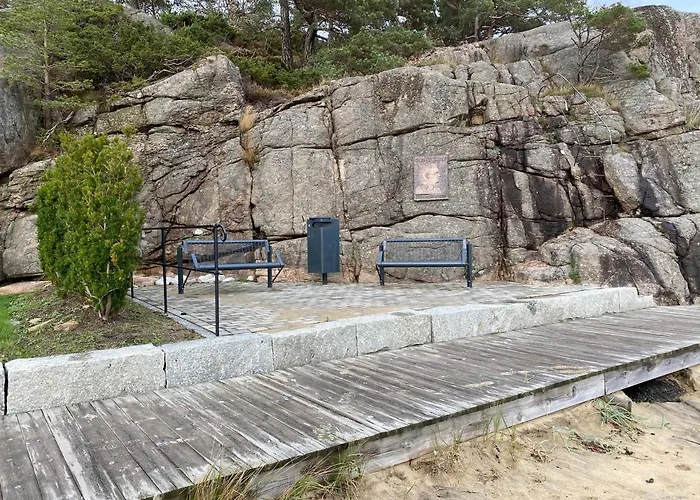 Sorlandet, Naer Stranden Og Kristiansand Dyrepark *