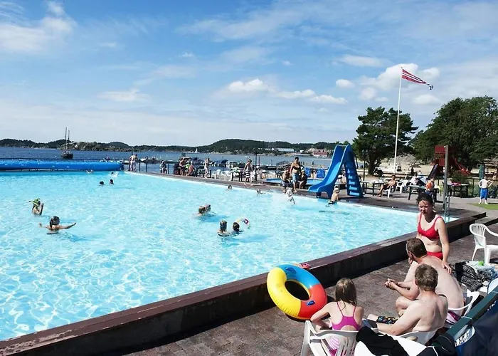 Sorlandet, Naer Stranden Og Kristiansand Dyrepark