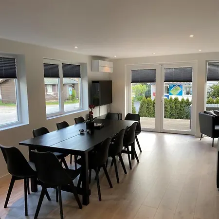 Sorlandet, Naer Stranden Og Kristiansand Dyrepark * Sogne